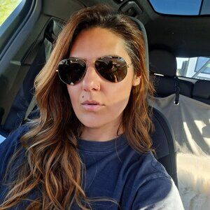 Meet your Posher, Cassandra